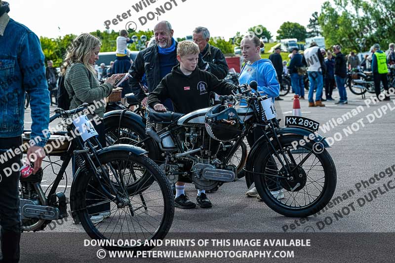 Vintage motorcycle club;eventdigitalimages;no limits trackdays;peter wileman photography;vintage motocycles;vmcc banbury run photographs